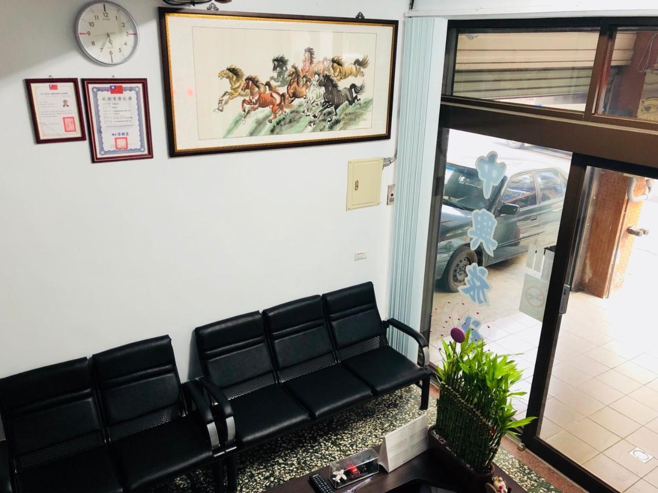Zhongxing Hotel Tongluo エクステリア 写真